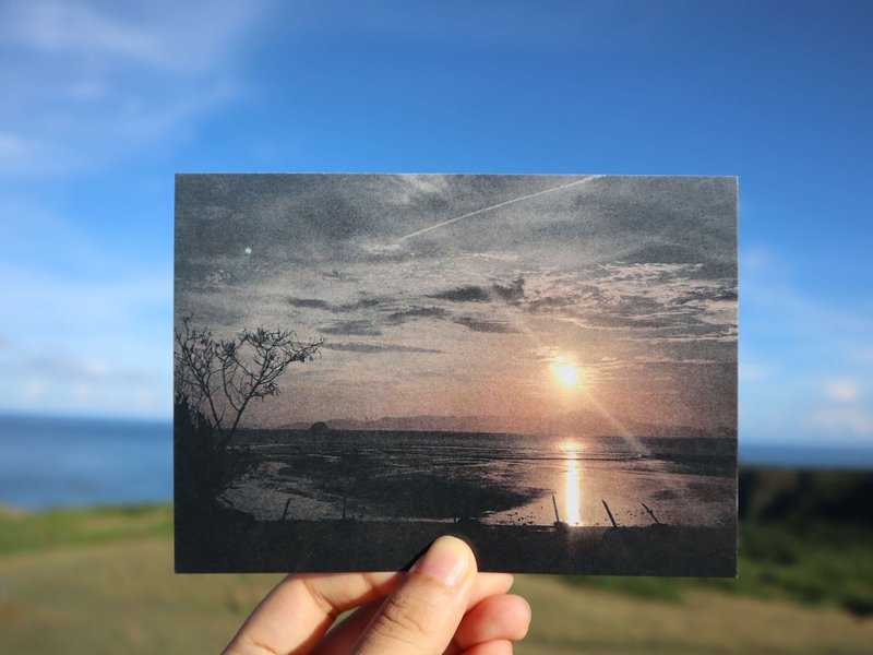 【旅行手寫明信片】金門無手寫-夕陽海 - 卡片/明信片 - 紙 