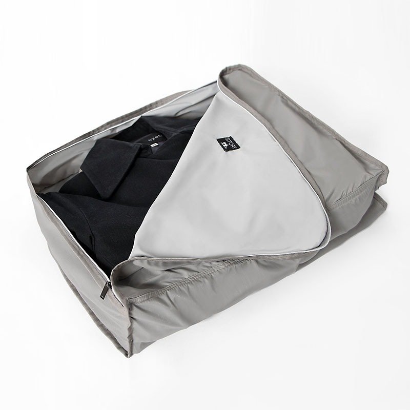 Clothing bag (large). gray - กล่องเก็บของ - วัสดุอื่นๆ สีเทา