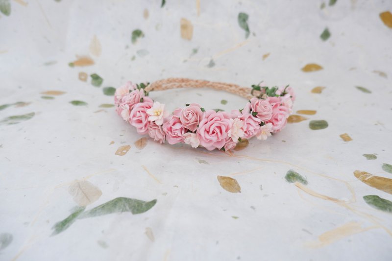 Pink flower crown, hair accessories, wedding floral headpiece - 髮夾/髮圈 - 紙 粉紅色