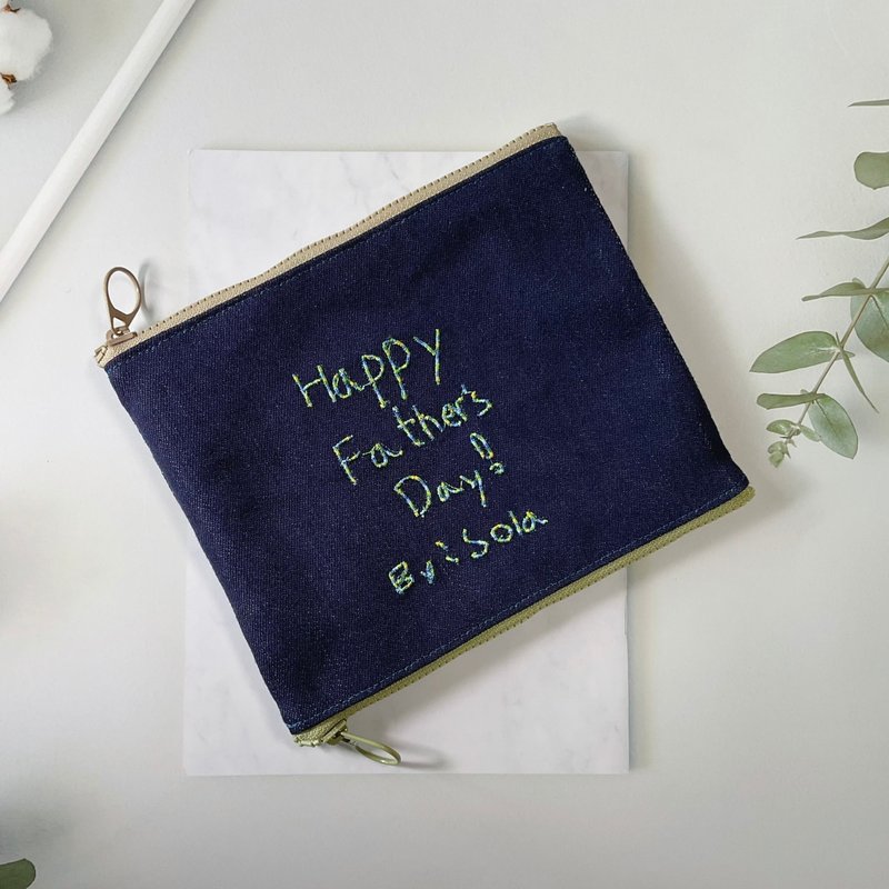 【塗鴉刺繡客製】雙拉鍊牛仔收納袋/筆袋訂製。 - 化妝包/收納袋 - 棉．麻 藍色