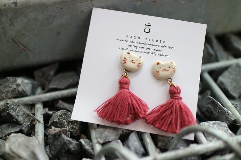 The cat tassel earring - Earrings & Clip-ons - Pottery 