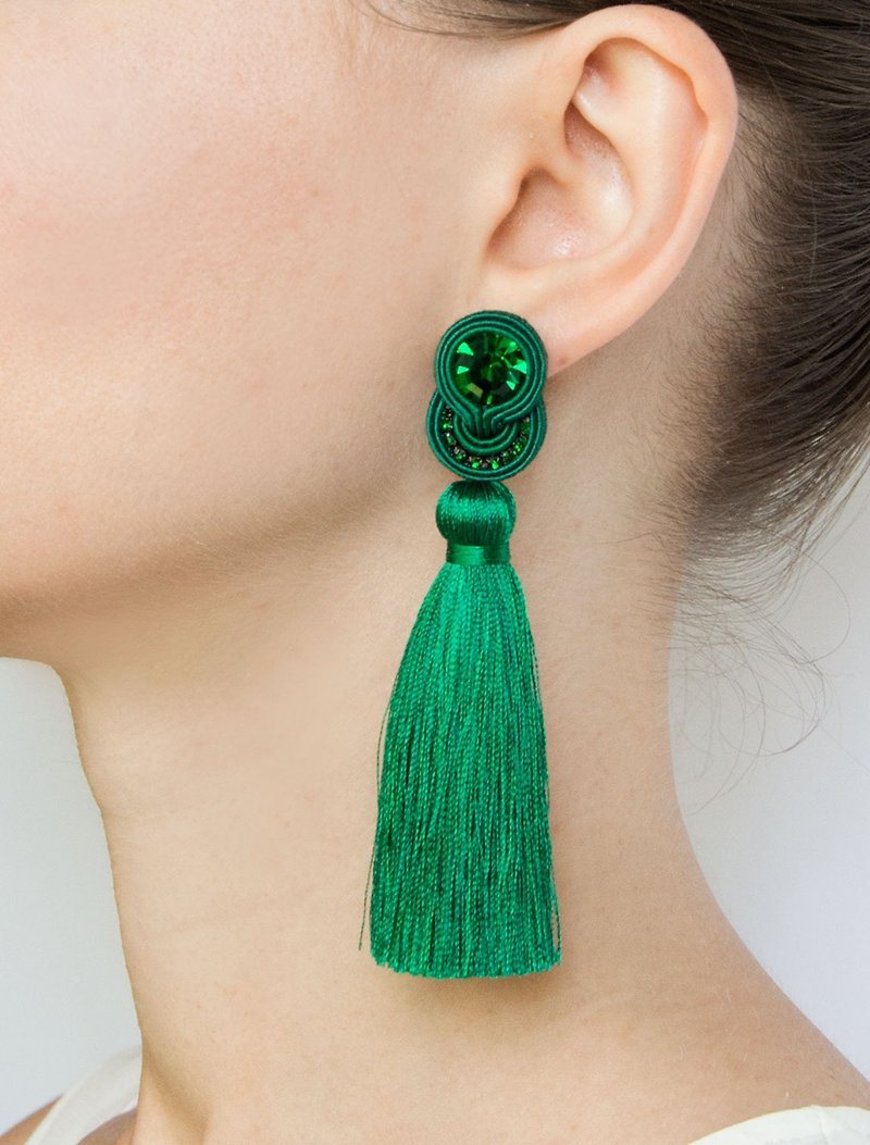 Earrings Tassel earrings in forest green colorChristmas Gift Wrapping - Earrings & Clip-ons - Other Metals Green