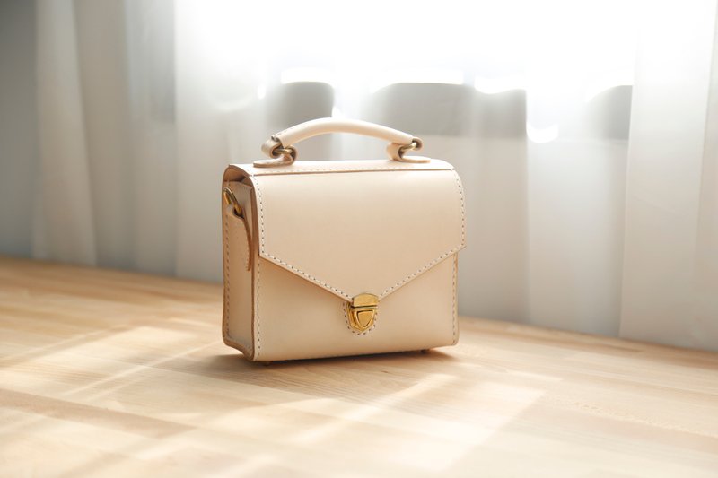 【客订版】小号相机包 - 手拿包 - 真皮 卡其色