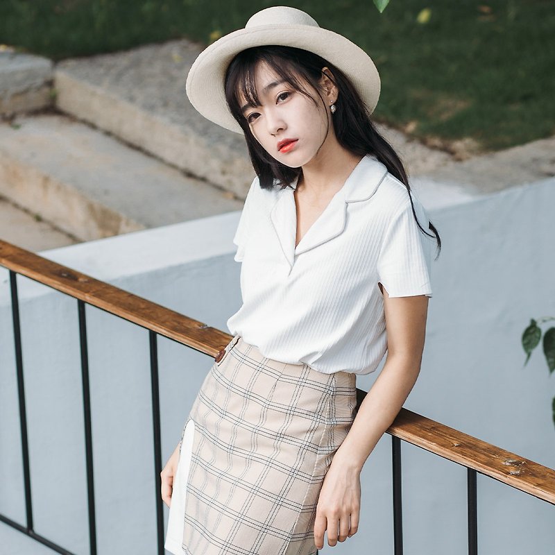 Anne Chen 2017 summer new lady hit color side retro collar T-shirt - เสื้อยืดผู้หญิง - เส้นใยสังเคราะห์ ขาว