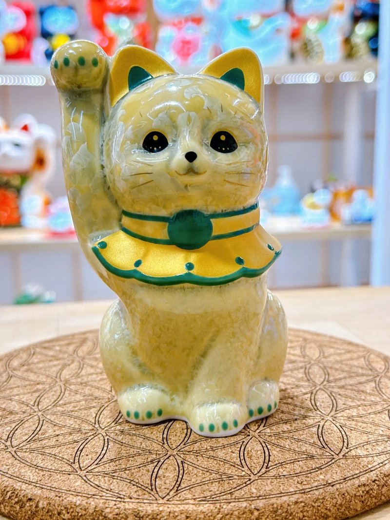 【金晶聚財】日本清水燒招財貓 | 花結晶 - 金花 前掛 - 擺飾/家飾品 - 瓷 金色
