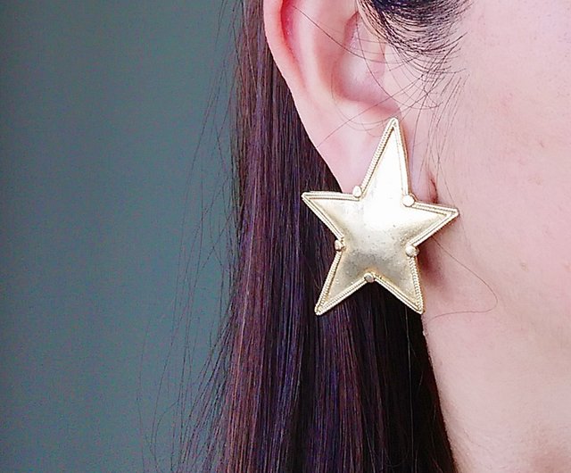 Large gold hot sale star earrings