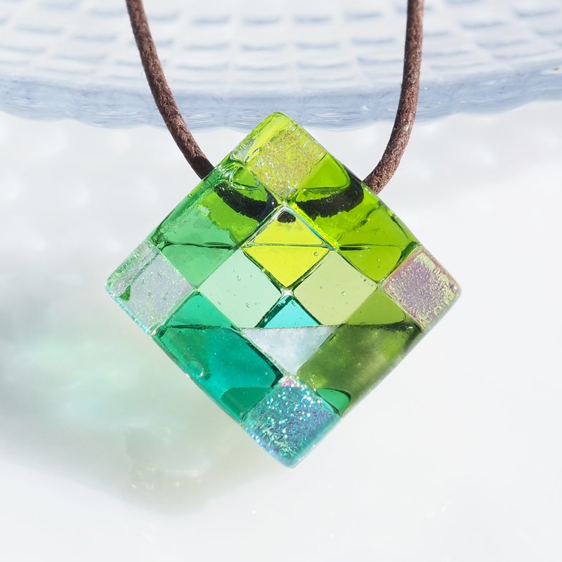 【Special】香る幸せガラス(しあわせ【アロマ】【四つ葉】)ネックレス【受注制作】 - ネックレス - ガラス グリーン