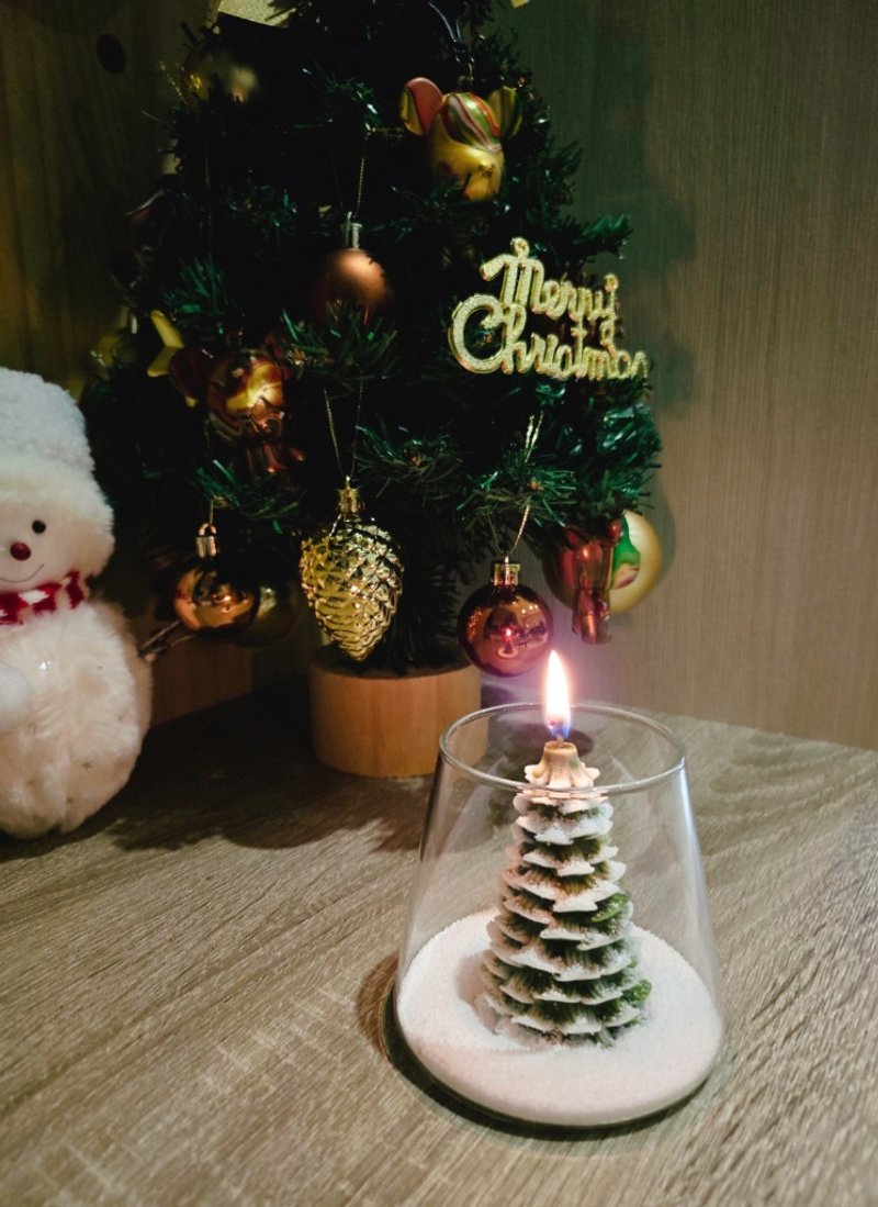 Christmas handicraft class snowy Christmas tree scented candle - Candles/Fragrances - Other Materials 