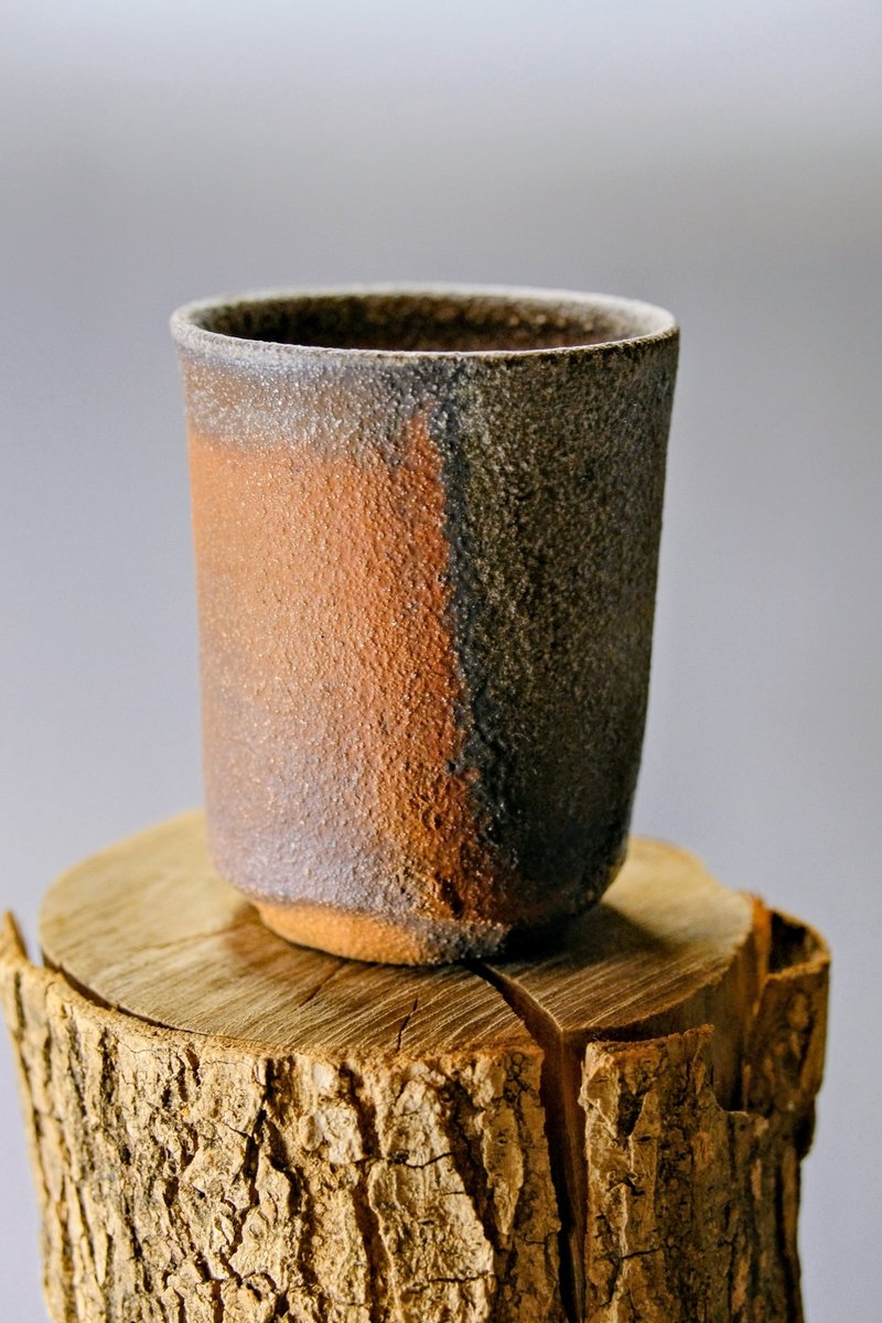 【一抹紅運】粗陶手作柴燒杯 - 茶壺/茶杯/茶具 - 陶 