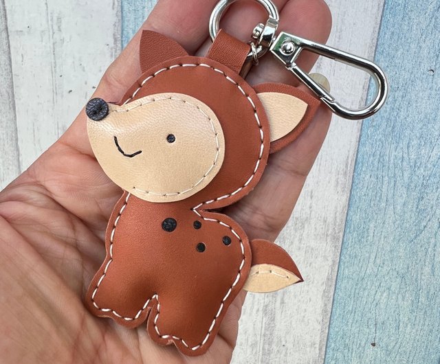 Cute hot sale leather keychain