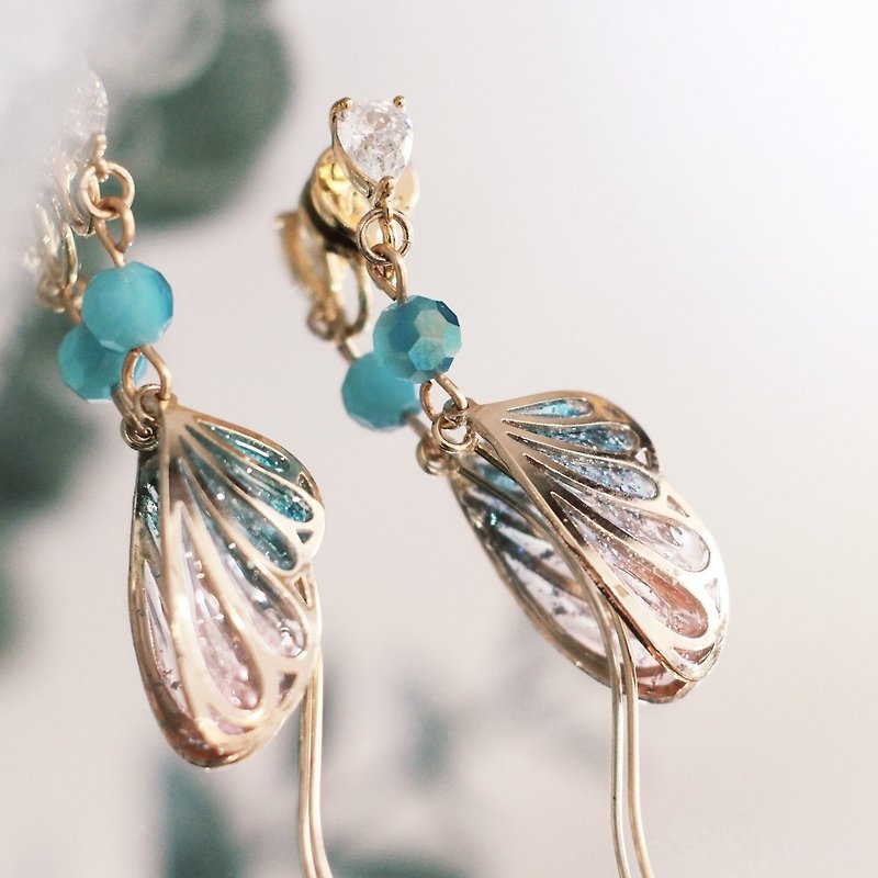 Dainty Dragonfly | - Earrings & Clip-ons - Resin Multicolor