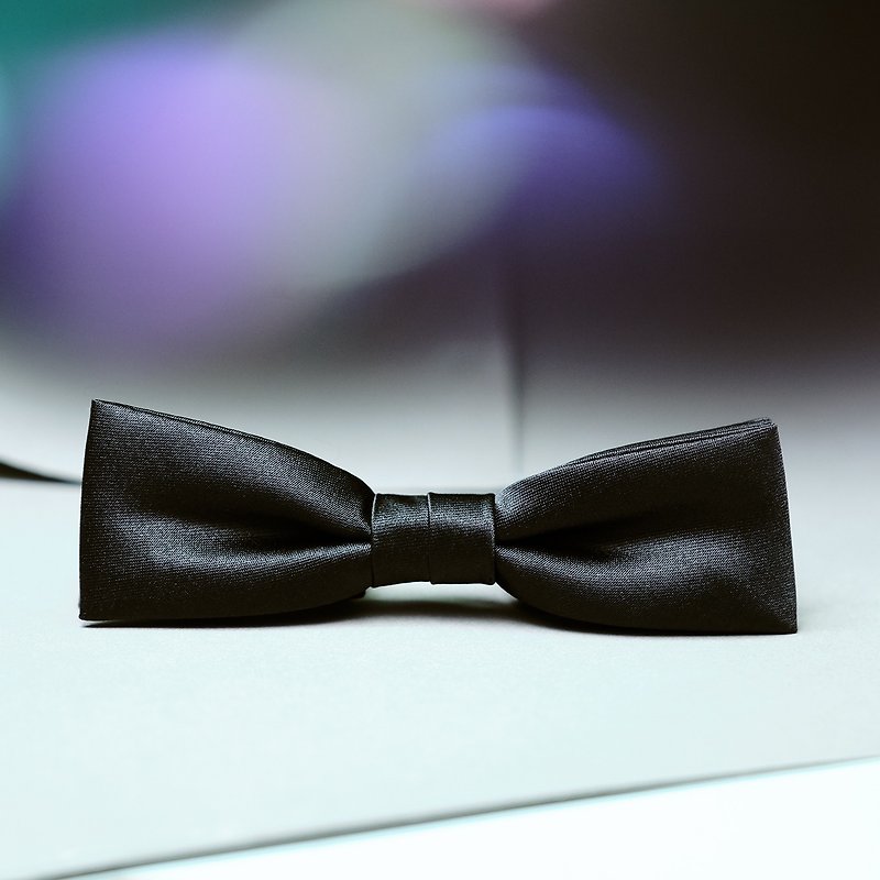 Black satin narrow bow tie - James Bond said I looked better in it