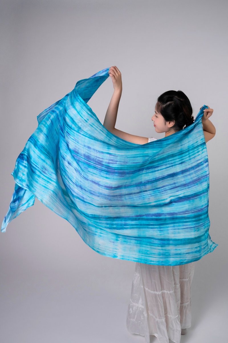 100% Mulberry Silk Scarf – Hand Dyed, Lightweight, Blue and Turquoise - 絲巾 - 絲．絹 藍色