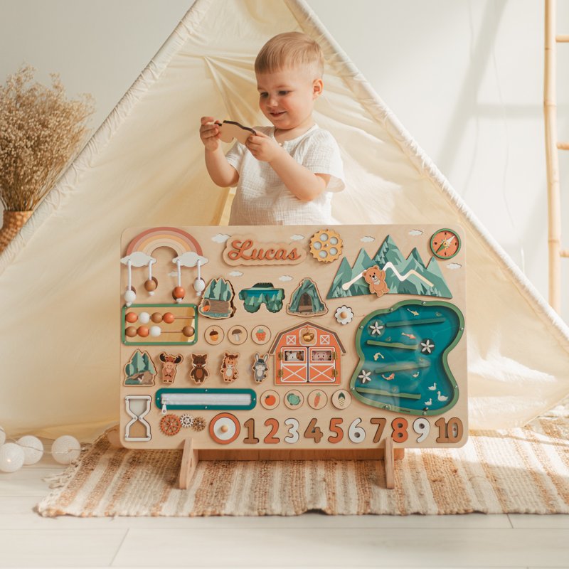 Woodland Busy Board, Personalized Custom Board 1 2 3 Year Old, Baby Boy Gift - ของเล่นเด็ก - วัสดุอีโค 