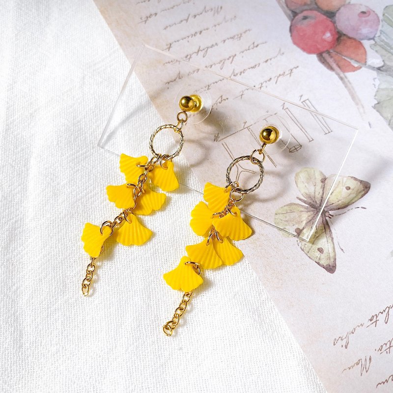 垂墜銀杏耳環 | 黏土耳環 - 耳環/耳夾 - 黏土 黃色