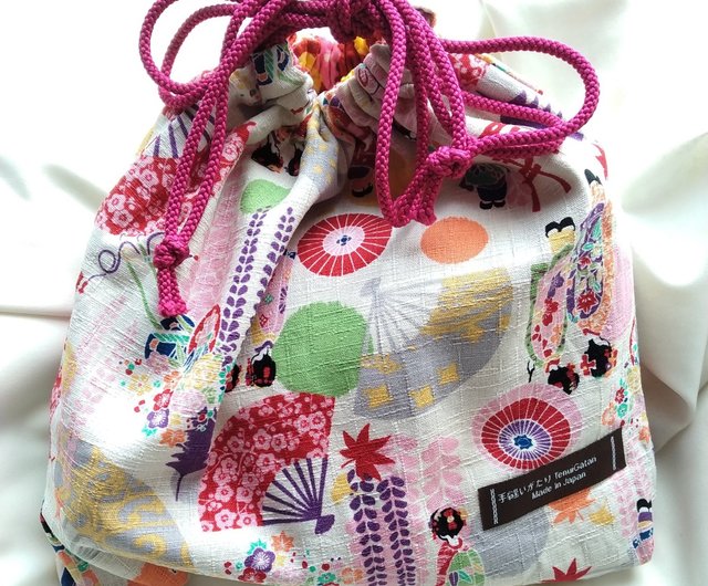 手縫い 舞妓さんのお出かけ 巾着袋 着物 和装バッグ 小物入れ 和柄