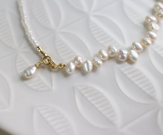 【SHAPES STUDIO】Mini Freshwater Pearls 18K ネックレス Amazon.com: Shapes Studio 18K Gold Plated Mini Freshwater