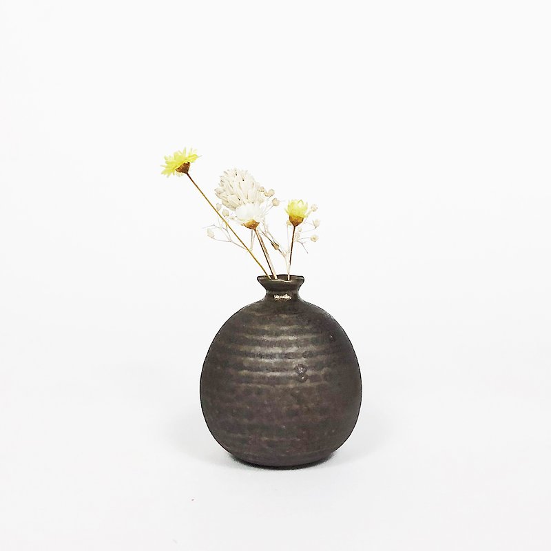 Handmade Ceramic Mini Vase - Dark Copper - เซรามิก - เครื่องลายคราม สีนำ้ตาล