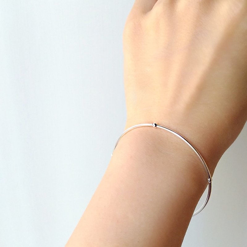 A009-Silver bracelet - สร้อยข้อมือ - เงินแท้ สีเงิน