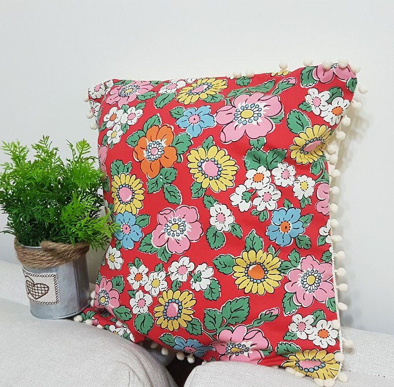 Nordic pastoral style retro classic bright floral pattern, off-white small hair ball pillow/pillow - Pillows & Cushions - Cotton & Hemp Red