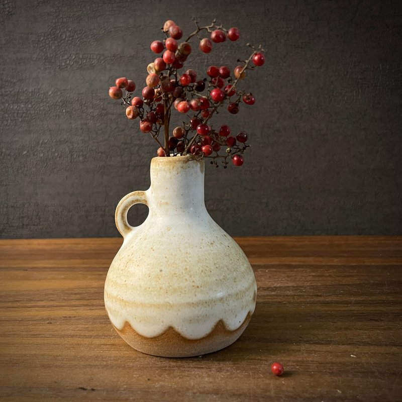 【 小丸花器 】  奶油  小花器 花瓶 - 花瓶/花器 - 陶 咖啡色