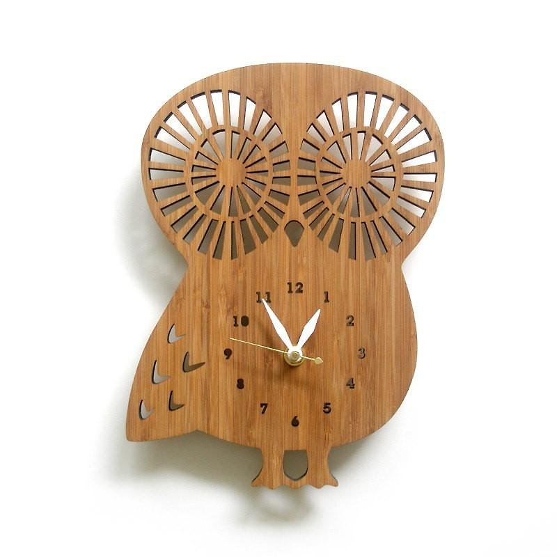 フクロウの掛け時計 OWL 数字あり - 時計 - 竹製 ブラウン