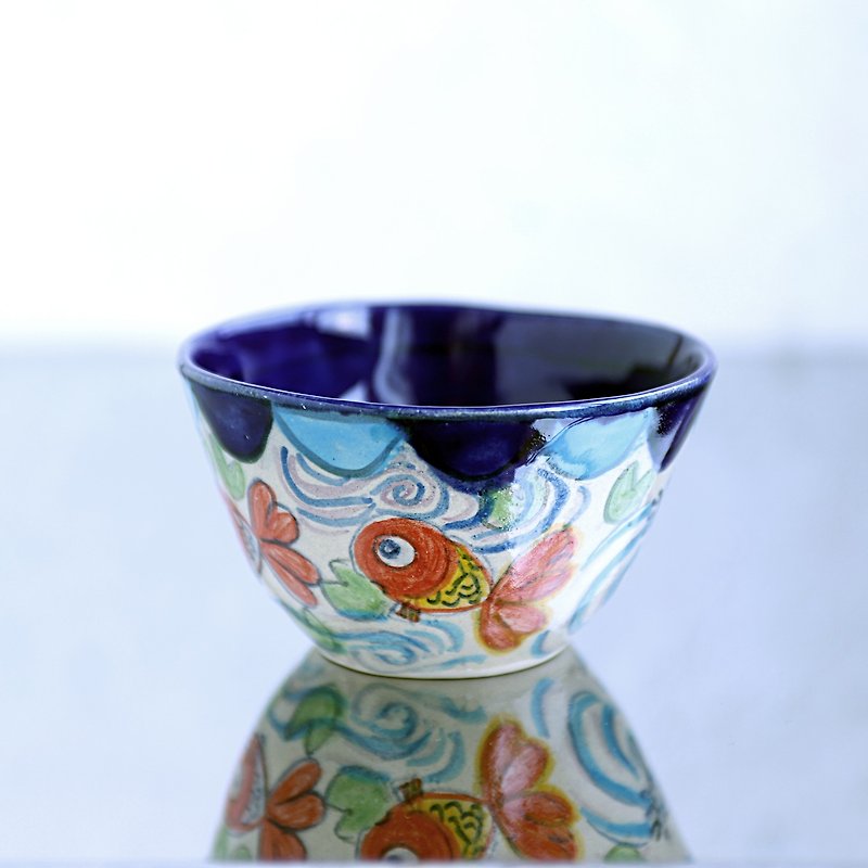 Hand hammer ・ Goldfish and lotus picture ・ dark blue - Bowls - Pottery Blue