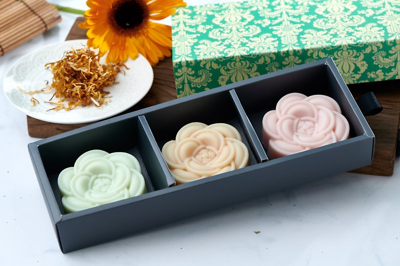 Beautiful Beauty Cleansing Gift Box - ผลิตภัณฑ์ทำความสะอาดหน้า - พืช/ดอกไม้ สึชมพู