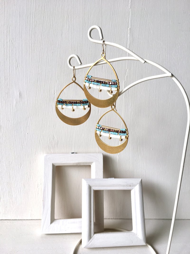 Turquoise, shell, Hematite, Antique brass drop hook earring / Clip-on earring - 耳環/耳夾/耳骨夾 - 石頭 藍色