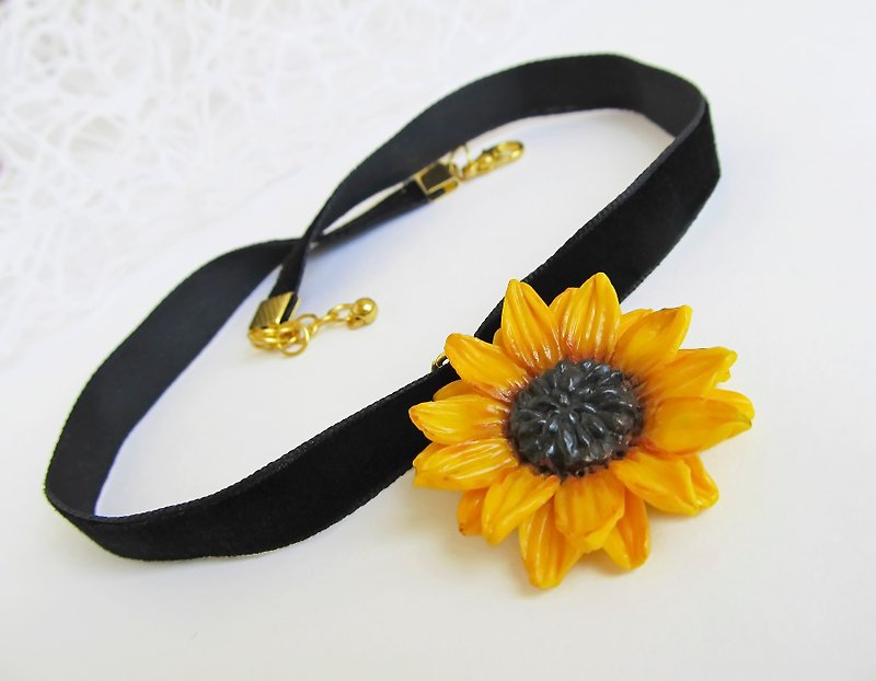 Sunflower choker corall Yellow sunflower necklace Wedding sunflower jewelry gift - Chokers - Clay Yellow