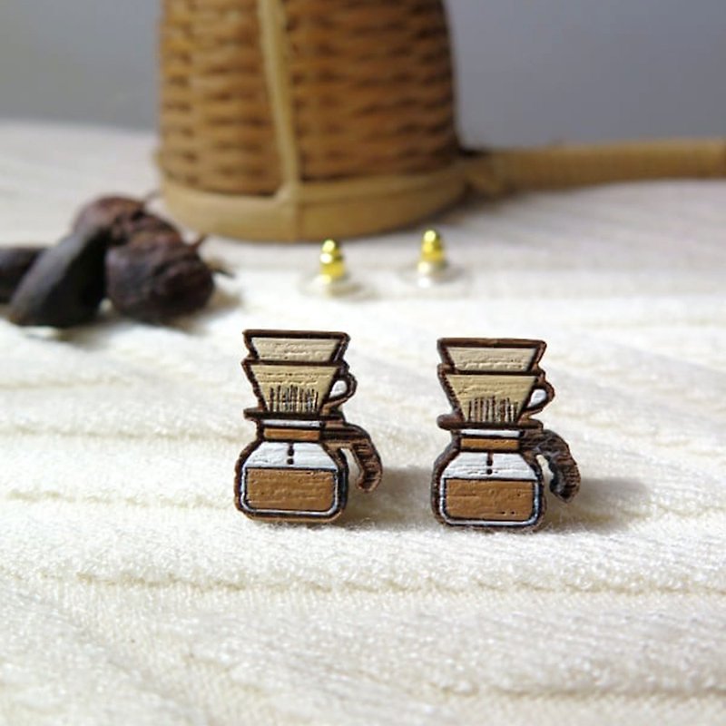Wooden Earring coffee v60 pourover - Earrings & Clip-ons - Wood Brown