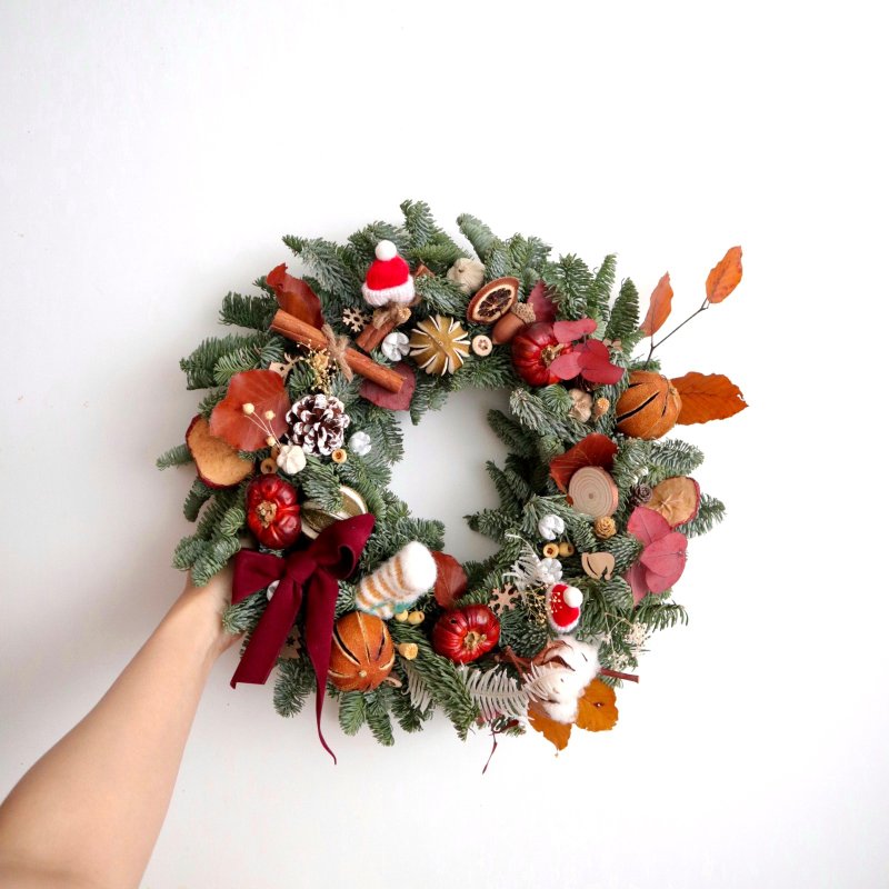 Fresh Noble Pine Christmas Wreath (~35cm or 25cm) (Pictured is 35cm) - จัดดอกไม้/ต้นไม้ - พืช/ดอกไม้ หลากหลายสี