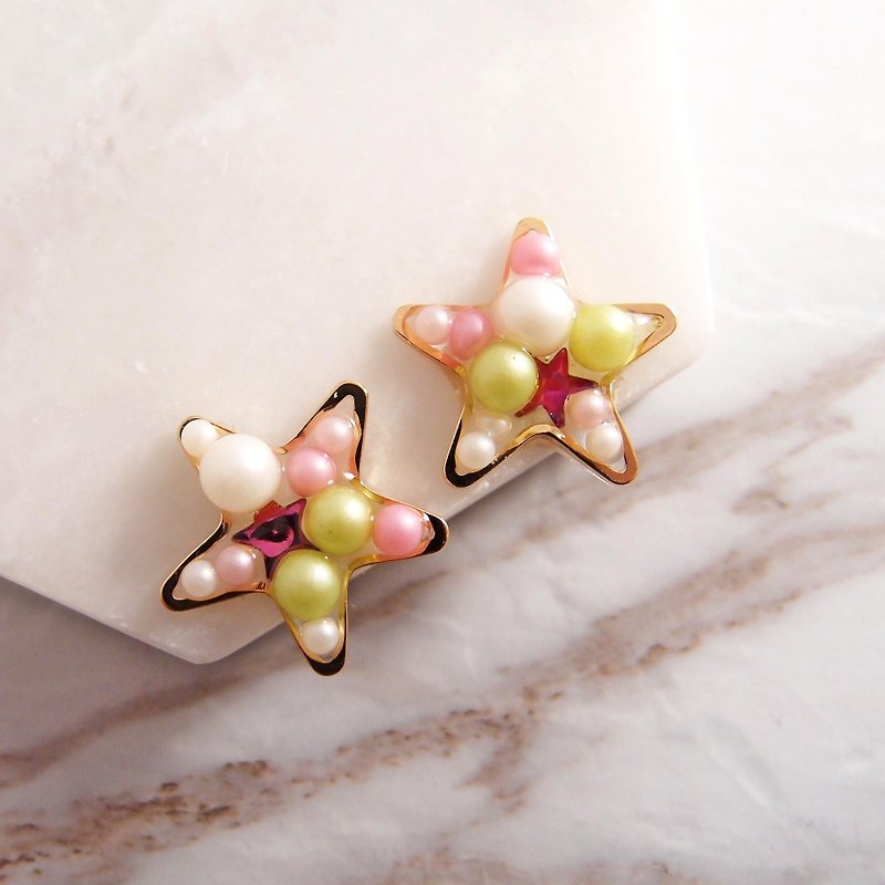 STAR 。clip-on earrings OR piercing earrings - Earrings & Clip-ons - Silicone Multicolor