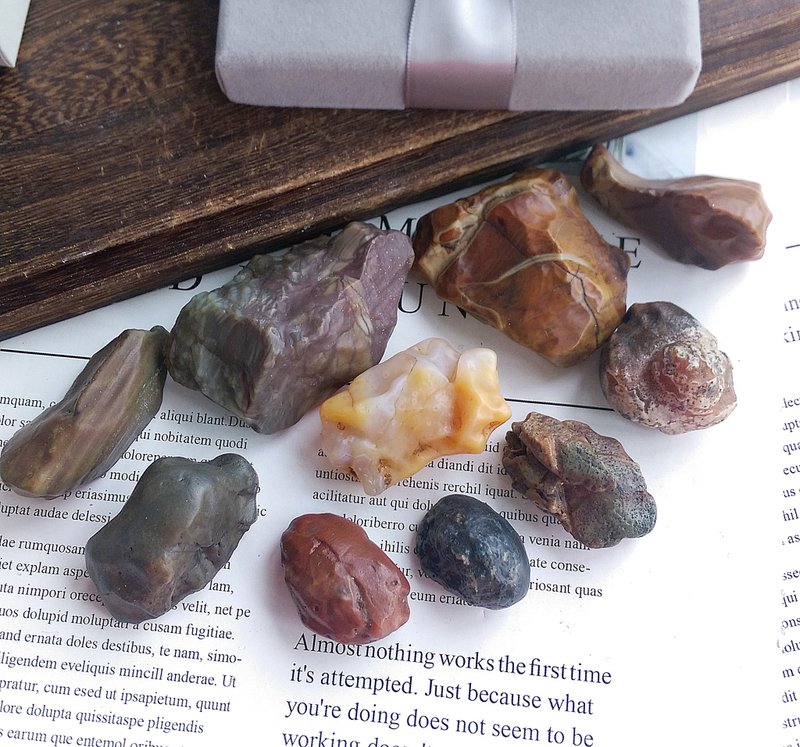 Gebi Stone 內蒙古產地 戈壁石 泥石原石組合 天然礦石 原礦 - 擺飾/家飾品 - 其他材質 