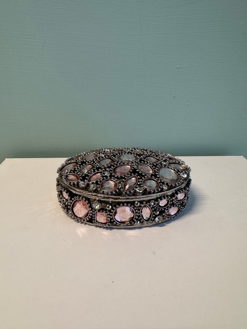 【NIQQI】簍空金屬鑲鑽珐瑯古典飾品盒 - 擺飾/家飾品 - 其他金屬 