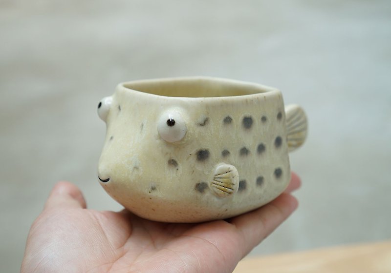 フグの鍋手作りのセラミック - 花瓶・植木鉢 - 陶器 イエロー