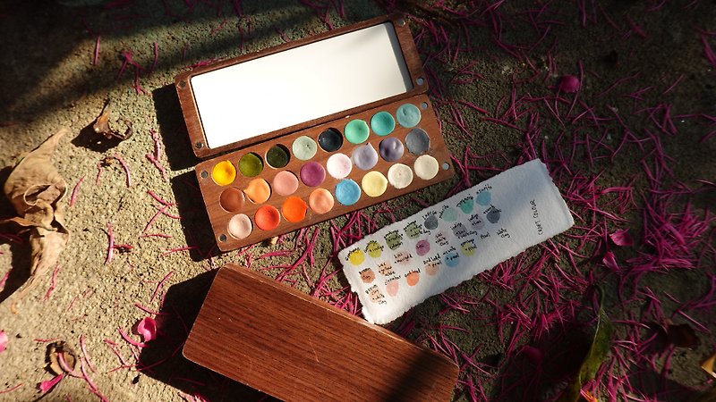 Watercolor paint, wooden box, set of 24 colors - Illustration, Painting & Calligraphy - Plants & Flowers 