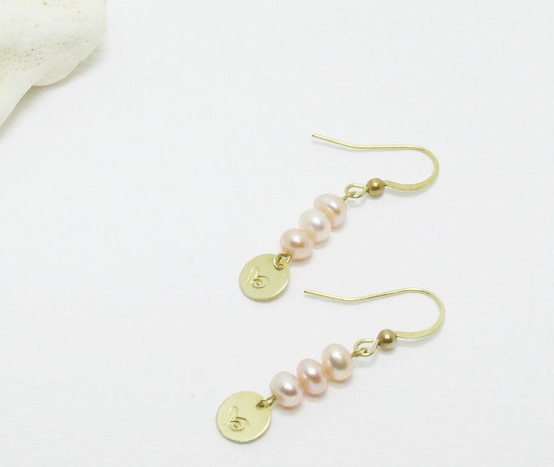 <Eternal> natural pink pearl hand and struck the totem Bronze light jewelry earrings Mother's Day Valentine's Day birthday anniversary banquet party to exchange gifts for Christmas - ต่างหู - เครื่องเพชรพลอย สึชมพู