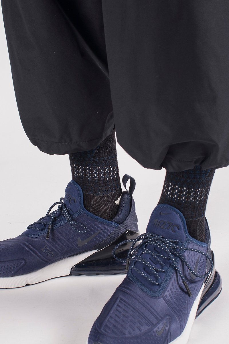 YOSHA Ink Blue socks - ถุงเท้า - ผ้าฝ้าย/ผ้าลินิน สีดำ