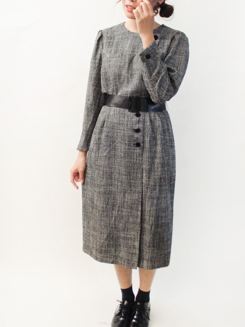 Vintage Cut Early Spring Japanese Made Grey Fallen Long Sleeve Vintage Dress Vintage Dress - ชุดเดรส - เส้นใยสังเคราะห์ สีเทา