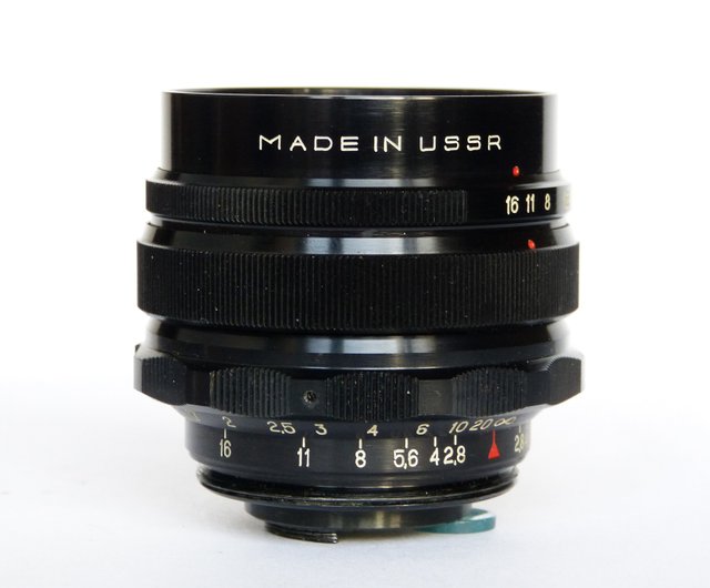 フィルムカメラ GRAND PRIX BRUSSELS 1958 +MEPROZENIT-E Mir-1: The Legendary Lens Awarded Grand Prix at Expo 58