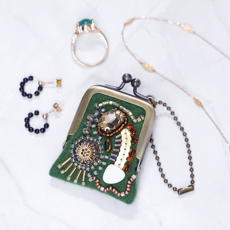 Beaded Coin Purse Necklace 79 – Green Wool / Wearable Art / Statemen/ Bag Charm - Charms - Wool Green