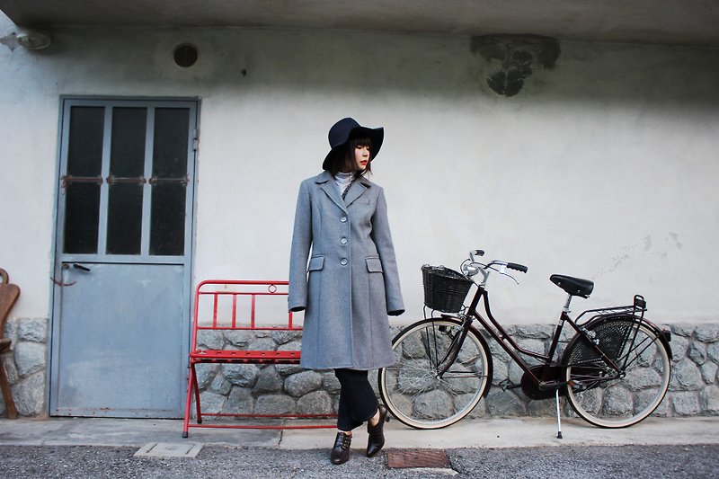 F3034 [Vintage jacket] {Italian brand} Wool Coat gray textured wool coat jacket - Women's Casual & Functional Jackets - Wool Gray