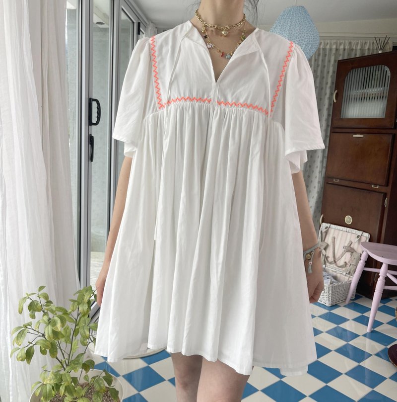 Marchen Mini Dress - White Embroidery - 洋裝/連身裙 - 棉．麻 白色