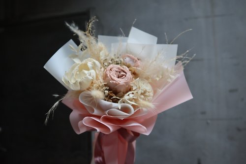Immortal Bouquet  Pink Bouquet Immortal Dry Bouquet - Shop wednesdayfloral  Dried Flowers & Bouquets - Pinkoi