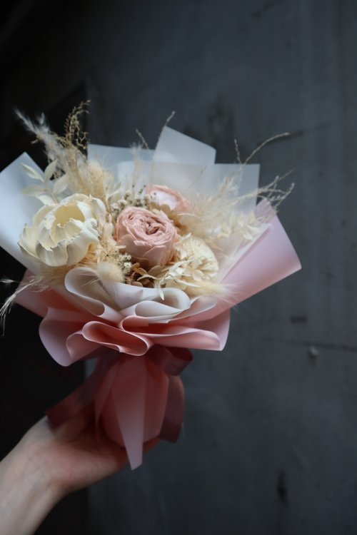 Chaka, Dried & Preserved Pastel Pink Flowers