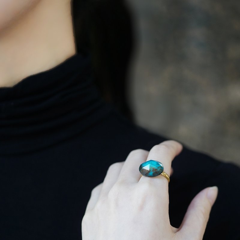 Chrysocolla and Crystal Lagoon Surgical Stainless Steel Free Size Ring Coral Reef - แหวนทั่วไป - เครื่องเพชรพลอย สีน้ำเงิน