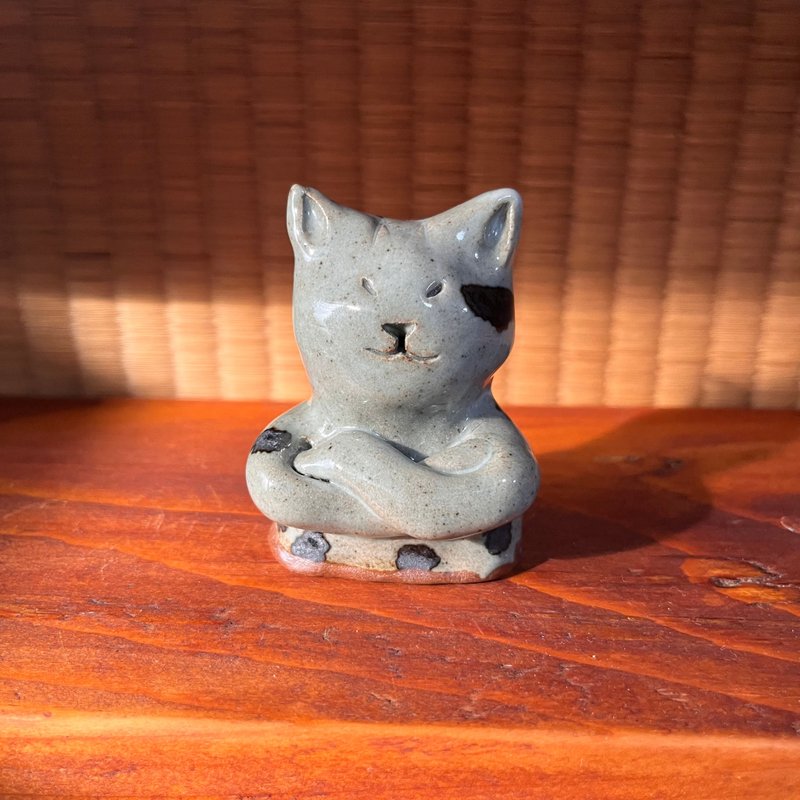 人在做 貓在看 / 陶偶 - 公仔/玩偶 - 陶 灰色