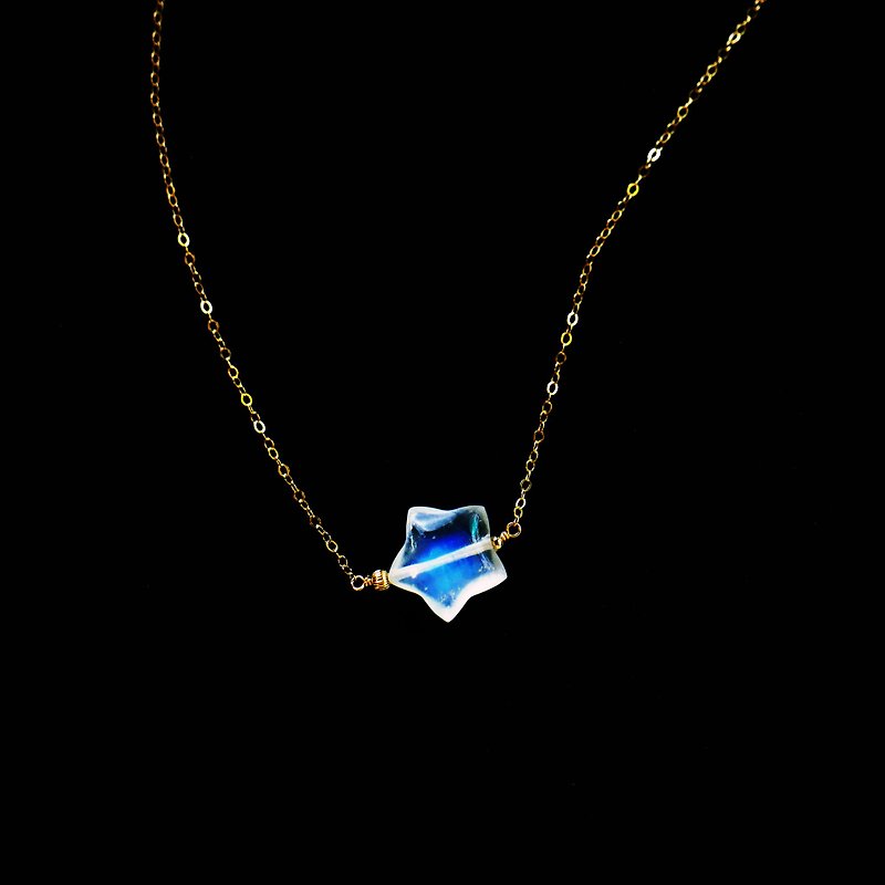 Chubby Pentagram Moonstone Necklace - สร้อยคอทรง Collar - คริสตัล สีน้ำเงิน