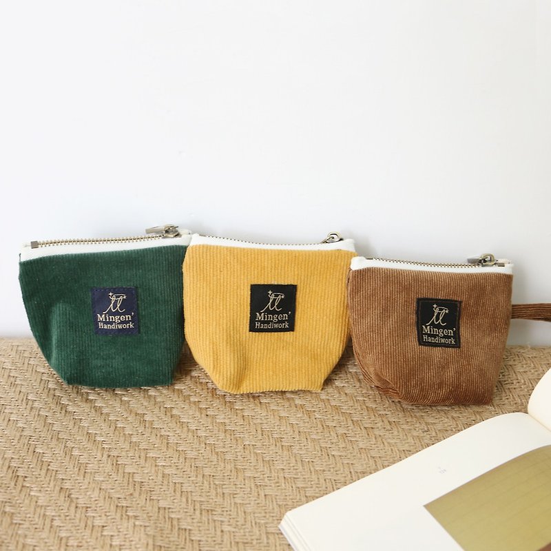 ผ้าฝ้าย/ผ้าลินิน กระเป๋าคลัทช์ หลากหลายสี - Mingen'Handiwork Handmade corduroy hand bag storage bag PB19019